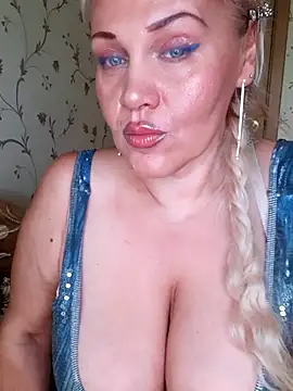 IsabellaBoni online show from 09.19.25