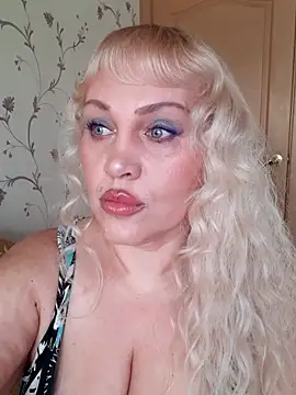 IsabellaBoni online show from 03.11.26