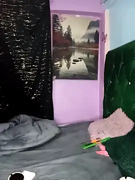 Snapshot of wildnastia chatting on 12.16.24 wildnastia online show from 12.16.24