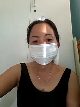 Baby-sexytits18 online show from 03.13.25