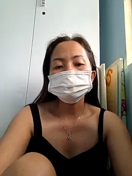 Baby-sexytits18 online show from 03.15.25