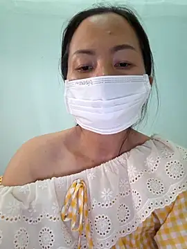 Baby-sexytits18 online show from 03.17.25