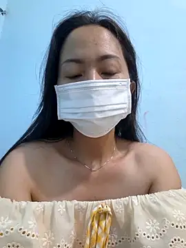 Baby-sexytits18 online show from 03.20.25