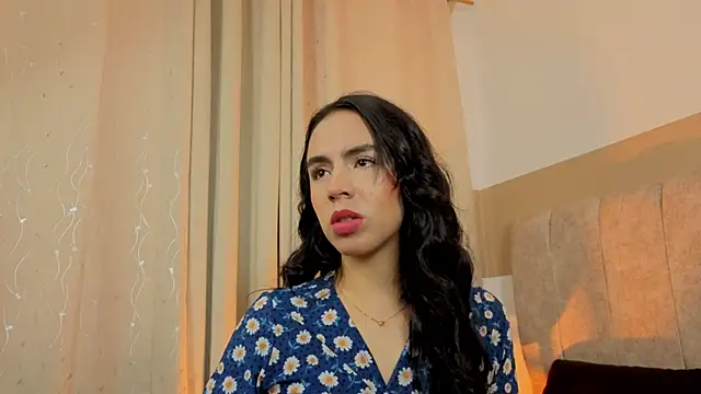 Snapshot of Zara_dulce chatting on 04.27.26 Zara dulce online show from 04.27.26