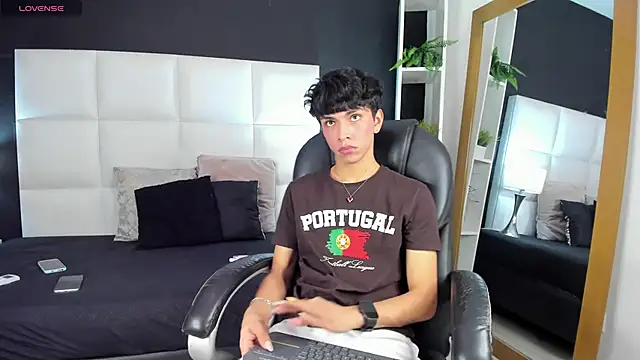 Santy carrington online show from 12.16.24