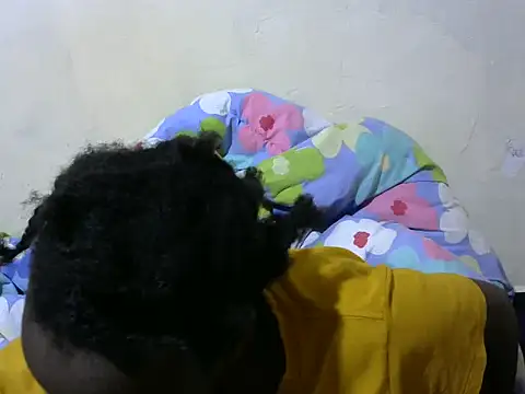 Snapshot of Thicky_kyla chatting on 07.13.26 Thicky kyla online show from 07.13.26
