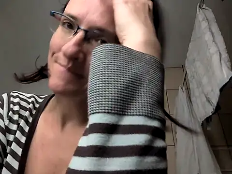 Milky hairy mommy online show from 09.20.25