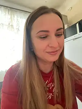 Snapshot of OlgaBuzzz chatting on 12.11.24 OlgaBuzzz online show from 12.11.24