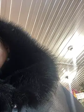 Snapshot of OlgaBuzzz chatting on 12.24.24 OlgaBuzzz online show from 12.24.24