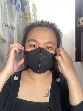 Snapshot of Odette68 chatting on 12.04.24 Odette68 online show from 12.04.24