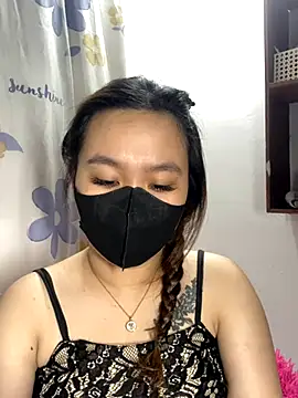 Snapshot of Odette68 chatting on 12.06.24 Odette68 online show from 12.06.24