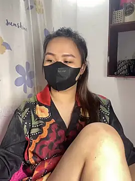 Snapshot of Odette68 chatting on 12.10.24 Odette68 online show from 12.10.24