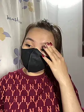 Snapshot of Odette68 chatting on 12.18.24 Odette68 online show from 12.18.24