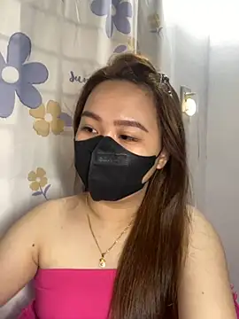 Snapshot of Odette68 chatting on 12.23.24 Odette68 online show from 12.23.24