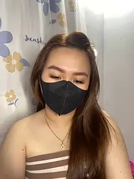 Snapshot of Odette68 chatting on 12.27.24 Odette68 online show from 12.27.24