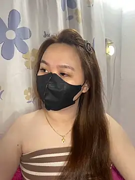 Snapshot of Odette68 chatting on 12.28.24 Odette68 online show from 12.28.24