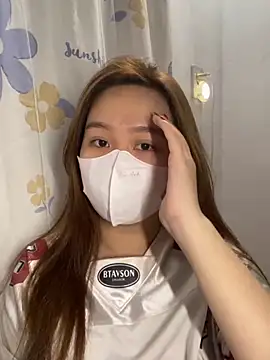 Snapshot of Odette68 chatting on 12.30.24 Odette68 online show from 12.30.24