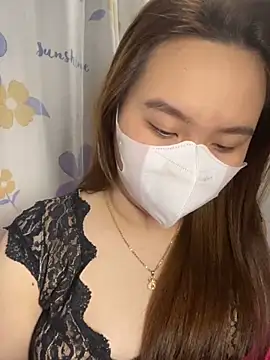 Snapshot of Odette68 chatting on 01.08.25 Odette68 online show from 01.08.25