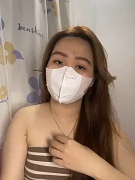 Snapshot of Odette68 chatting on 01.09.25 Odette68 online show from 01.09.25