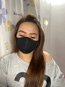 Snapshot of Odette68 chatting on 01.11.25 Odette68 online show from 01.11.25