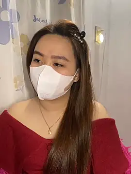 Snapshot of Odette68 chatting on 01.17.25 Odette68 online show from 01.17.25