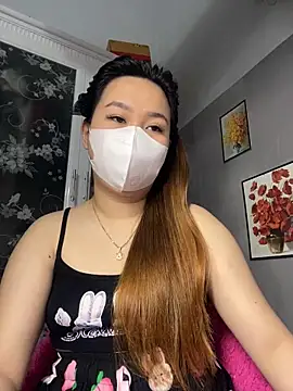 Snapshot of Odette68 chatting on 10.01.25 Odette68 online show from 10.01.25