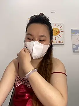 Snapshot of Odette68 chatting on 10.29.25 Odette68 online show from 10.29.25