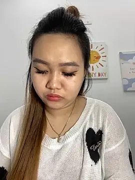 Snapshot of Odette68 chatting on 11.08.25 Odette68 online show from 11.08.25