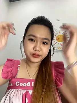 Snapshot of Odette68 chatting on 11.13.25 Odette68 online show from 11.13.25