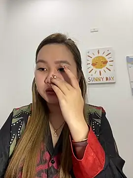 Snapshot of Odette68 chatting on 11.24.25 Odette68 online show from 11.24.25