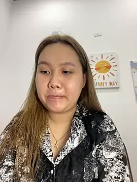 Snapshot of Odette68 chatting on 12.01.25 Odette68 online show from 12.01.25