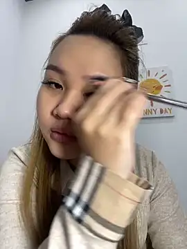 Snapshot of Odette68 chatting on 12.04.25 Odette68 online show from 12.04.25