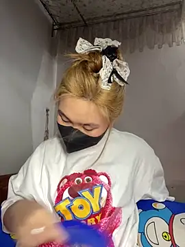 Odette68 online show from 04.21.26