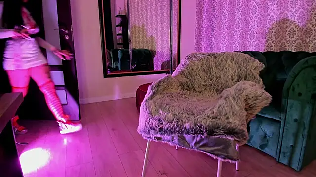 CreamyInkky  online show from 12.11.24