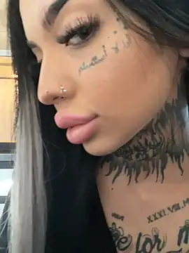 CreamyInkky  online show from 01.26.25