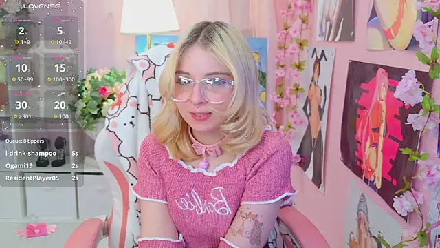 Coconut Mia online show from 01.22.25