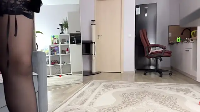 Victoria1Love online show from 02.26.25