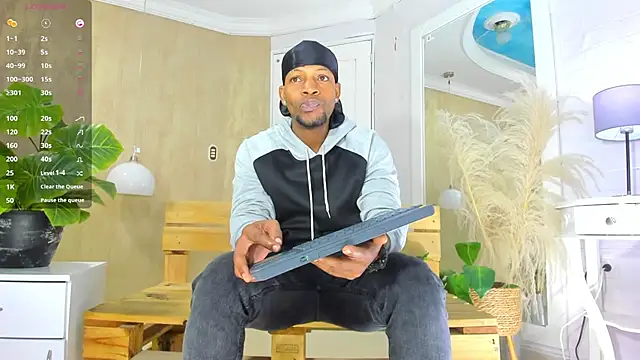 Snapshot of RicoBrown777_ chatting on 06.23.26 RicoBrown777 online show from 06.23.26