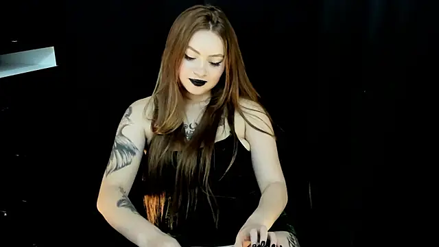 Snapshot of nasty_katty_ chatting on 12.28.24 nasty katty  online show from 12.28.24