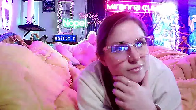Snapshot of mirannacult chatting on 02.10.25 mirannacult online show from 02.10.25
