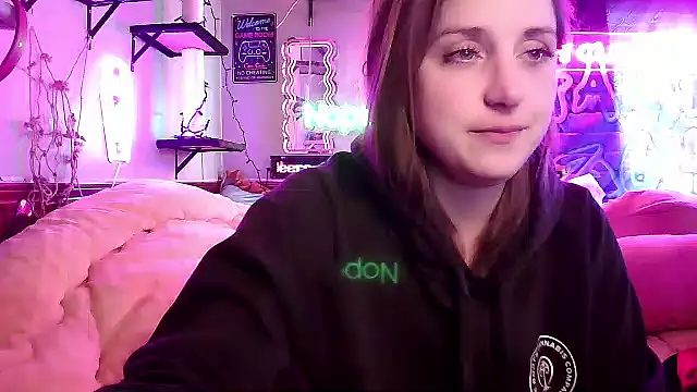 Snapshot of mirannacult chatting on 02.27.25 mirannacult online show from 02.27.25