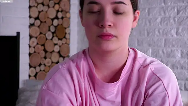 LowOncoming online show from 04.15.26