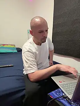 DaHomeEDubs online show from 01.13.25