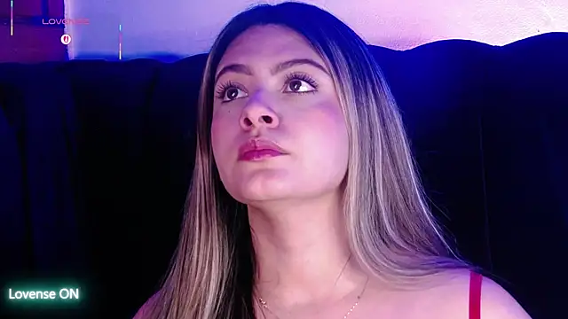 Snapshot of AspenRuss chatting on 10.11.25 AspenRuss online show from 10.11.25