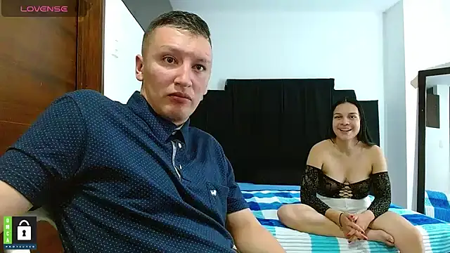 Hot-Couple--18 online show from 12.26.24