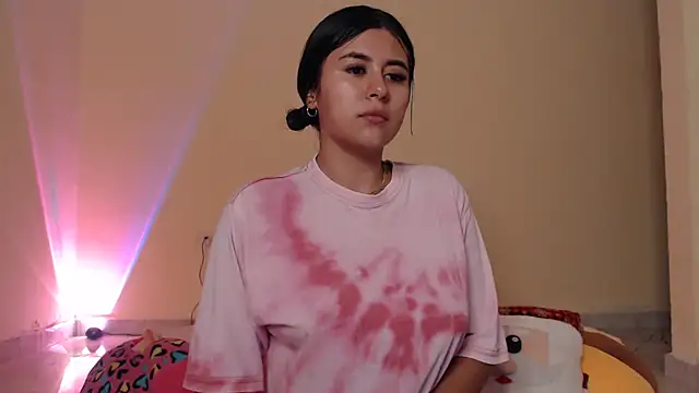 Snapshot of _maiahairy_ chatting on 12.26.24  maiahairy  online show from 12.26.24