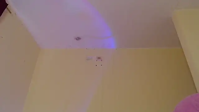 Snapshot of _maiahairy_ chatting on 03.18.25  maiahairy  online show from 03.18.25