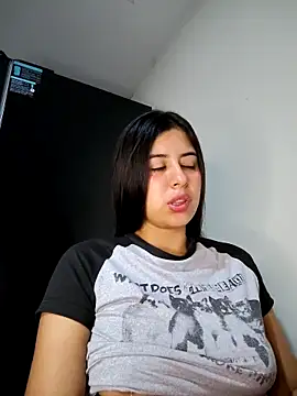  maiahairy  online show from 11.19.25