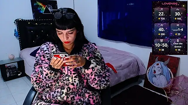 charllotee dark online show from 12.18.24