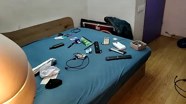 eblata04 online show from 02.18.26